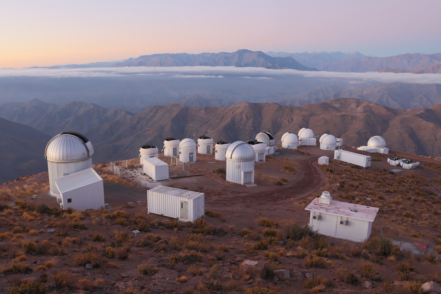 Observatório Interamericano de Cerro Tololo no qual está o telescópio T80-S. (fotos: Favio Faifer)