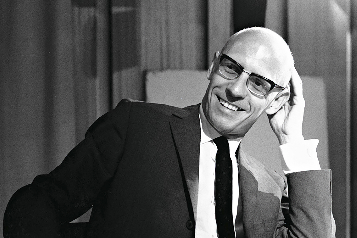 "Foucault traz uma atenção muito grande à inteligibilidade das lutas, das estratégias que são colocadas”, comenta Kátia Freire ao explicar a abordagem escolhida para a pesquisa (Foto: Reprodução)