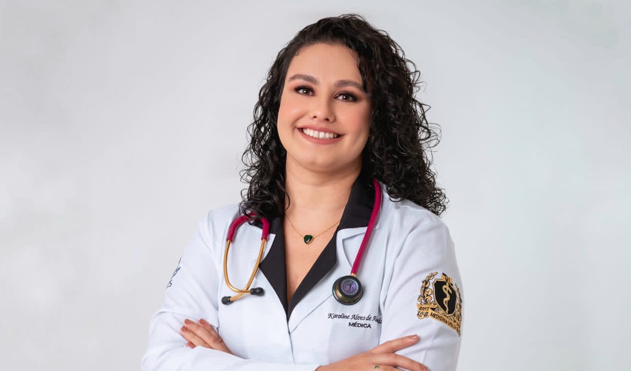 Karoline Almeida abordou câncer de colo do útero no trabalho de conclusão de curso. Foto: Arquivo pessoal